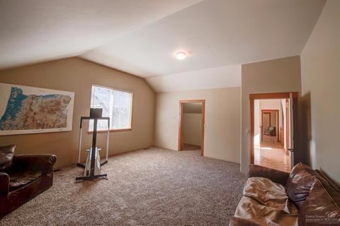 19560 E Campbell Rd, Bend, OR 97702 photo 13