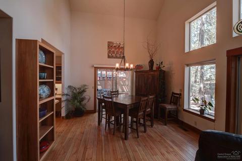 19560 E Campbell Rd, Bend, OR 97702 photo 8