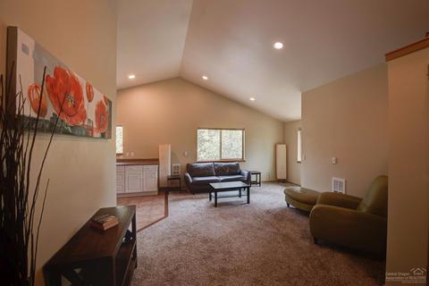 19560 E Campbell Rd, Bend, OR 97702 photo 20