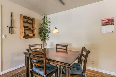 2007 NE 8th St, Bend, OR 97701 photo 4