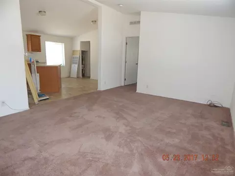 52271 Elderberry Ln, La Pine, OR 97739 photo 5
