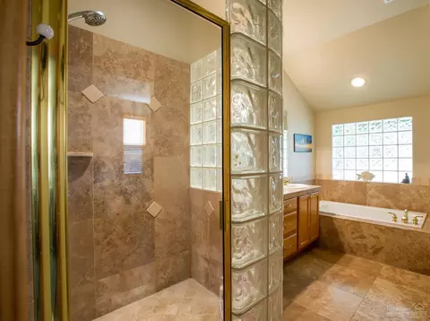 2933 NE Flagstone Ave, Bend, OR 97701 photo 11