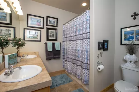 2933 NE Flagstone Ave, Bend, OR 97701 photo 12