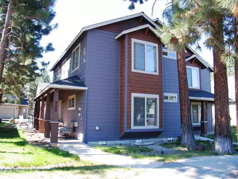 953 E Cascade Ave, Sisters, OR 97759 photo 1