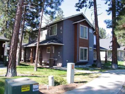 953 E Cascade Ave, Sisters, OR 97759 photo 6