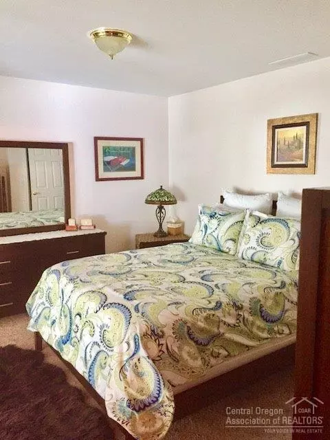 16957 Indio Rd, Bend, OR 97707 photo 9