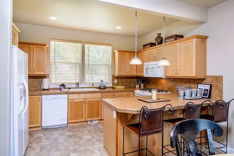 20370 Murphy Rd, Bend, OR 97702 photo 9