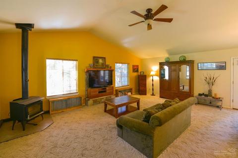 17167 Merced Rd, Bend, OR 97707 photo 2