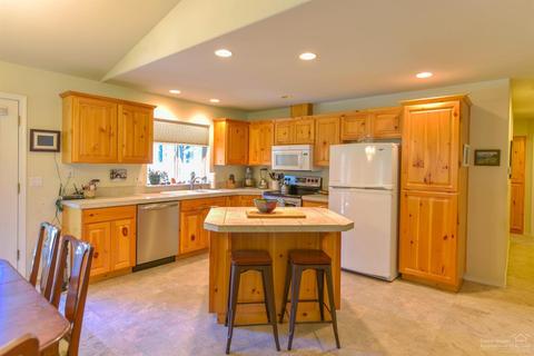 17167 Merced Rd, Bend, OR 97707 photo 4