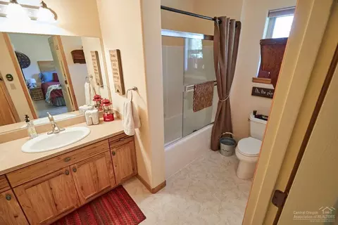 715 Nutcracker Dr, Redmond, OR 97756 photo 21