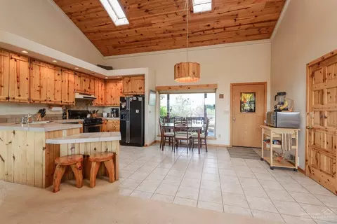 17614 Plainview Rd, Bend, OR 97703 photo 11