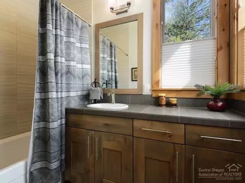 60445 Snap Shot Loop, Bend, OR 97702 photo 16