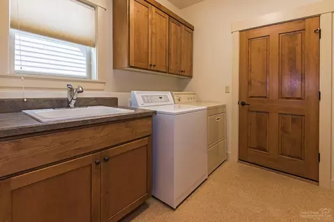 61457 Linton Loop, Bend, OR 97702 photo 16
