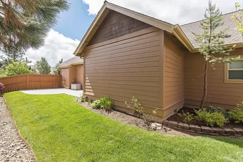 61457 Linton Loop, Bend, OR 97702 photo 24