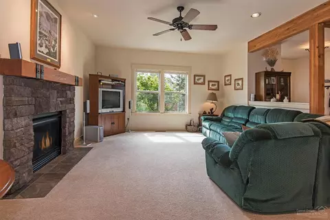 61457 Linton Loop, Bend, OR 97702 photo 8