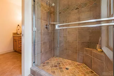 61457 Linton Loop, Bend, OR 97702 photo 12
