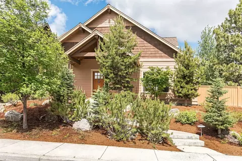 61457 Linton Loop, Bend, OR 97702 photo 2