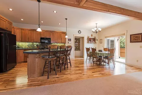 61457 Linton Loop, Bend, OR 97702 photo 5