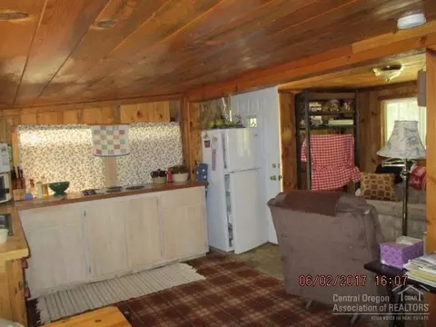 1764 Cheryl Dr, La Pine, OR 97739 photo 9