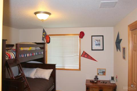 553 E D St, Culver, OR 97734 photo 14