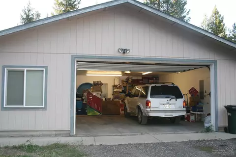 15920 Wright Ave, La Pine, OR 97739 photo 6