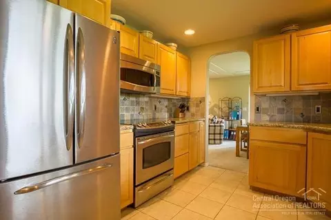 22522 Rickard Rd, Bend, OR 97702 photo 8