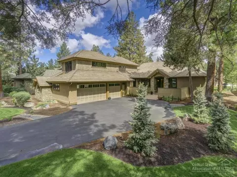 61460 Tam Mcarthur Loop, Bend, OR 97702 photo 1