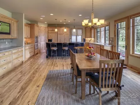 61460 Tam Mcarthur Loop, Bend, OR 97702 photo 9