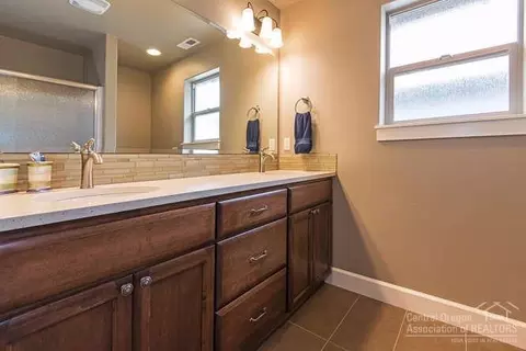 21383 NE Nolan Ct, Bend, OR 97701 photo 16