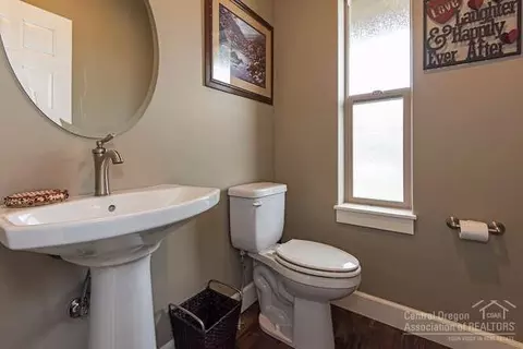 21383 NE Nolan Ct, Bend, OR 97701 photo 8