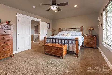 21383 NE Nolan Ct, Bend, OR 97701 photo 10