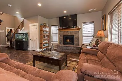 21383 NE Nolan Ct, Bend, OR 97701 photo 7