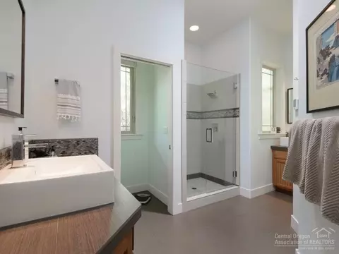 19560 Blue Lake Loop, Bend, OR 97702 photo 14