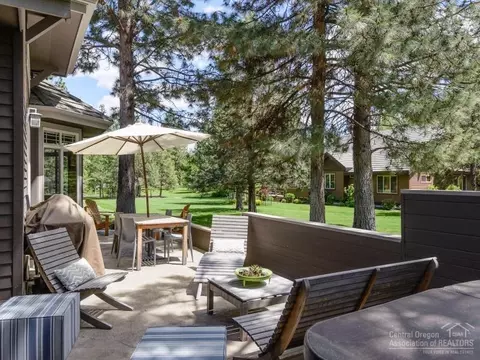 19560 Blue Lake Loop, Bend, OR 97702 photo 22