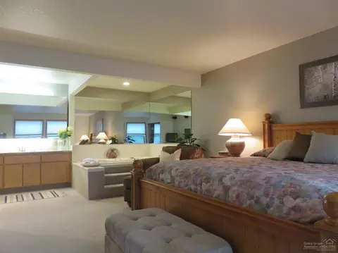 57321 Beaver Ridge Loop, Sunriver, OR 97707 photo 10