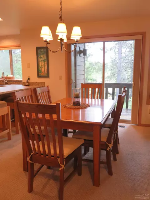 57321 Beaver Ridge Loop, Sunriver, OR 97707 photo 7
