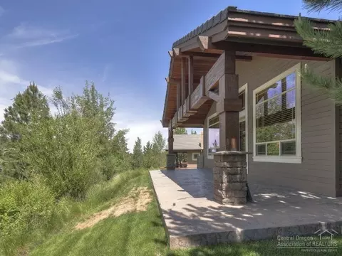 204 NW Phils Loop, Bend, OR 97701 photo 25