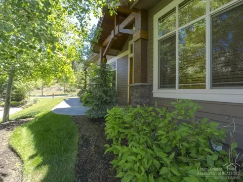 204 NW Phils Loop, Bend, OR 97701 photo 24