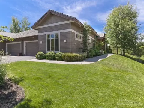 204 NW Phils Loop, Bend, OR 97701 photo 1