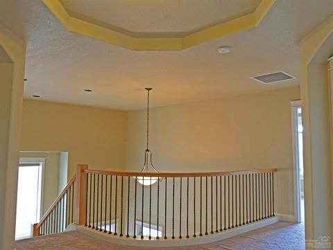 20470 SE Jacklight Ln, Bend, OR 97702 photo 4