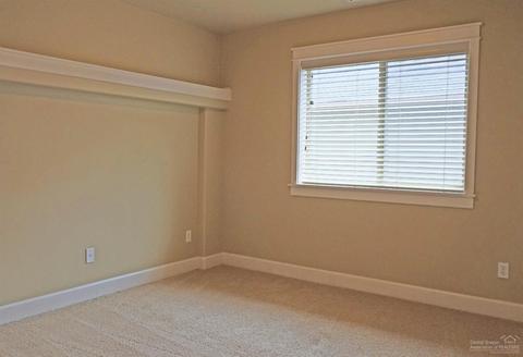 20470 SE Jacklight Ln, Bend, OR 97702 photo 13
