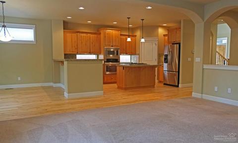 20470 SE Jacklight Ln, Bend, OR 97702 photo 7