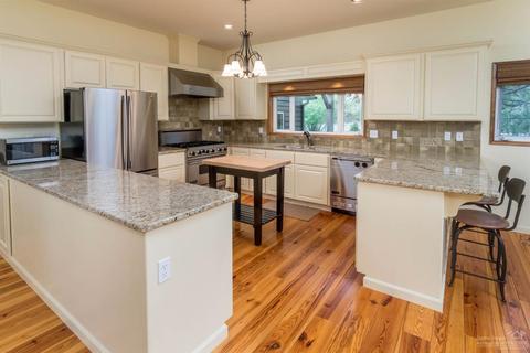 18871 Baker Rd, Bend, OR 97702 photo 9