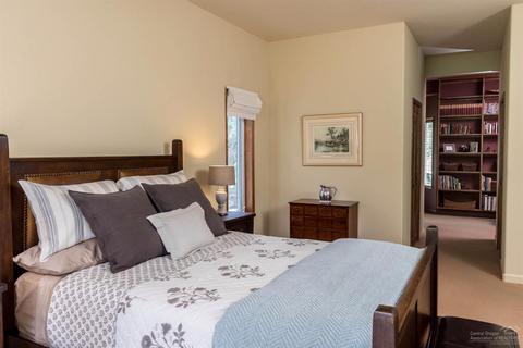 18871 Baker Rd, Bend, OR 97702 photo 13