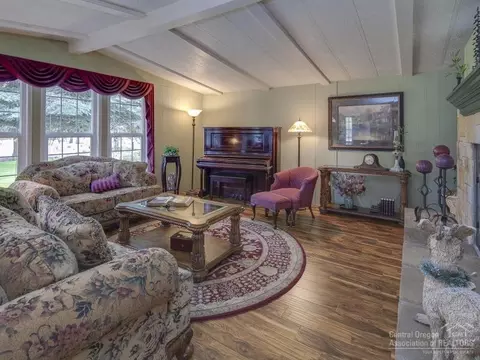 64847 Grande Loop, Bend, OR 97701 photo 6
