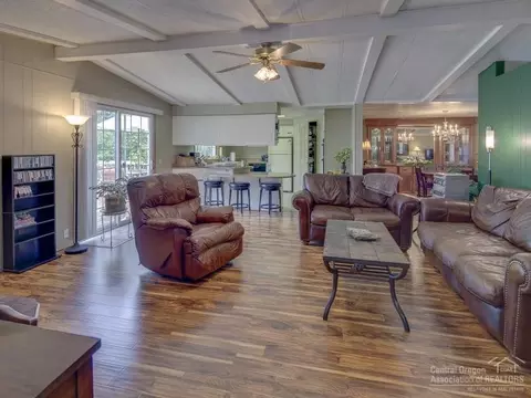 64847 Grande Loop, Bend, OR 97701 photo 10