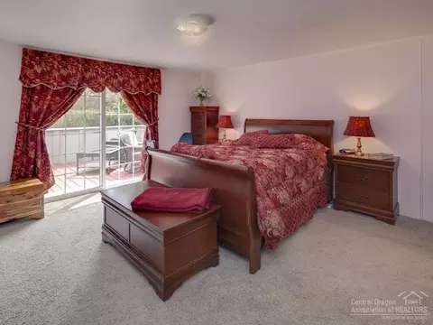 64847 Grande Loop, Bend, OR 97701 photo 14
