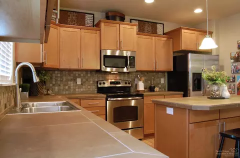 21281 Darnel Ave, Bend, OR 97702 photo 4