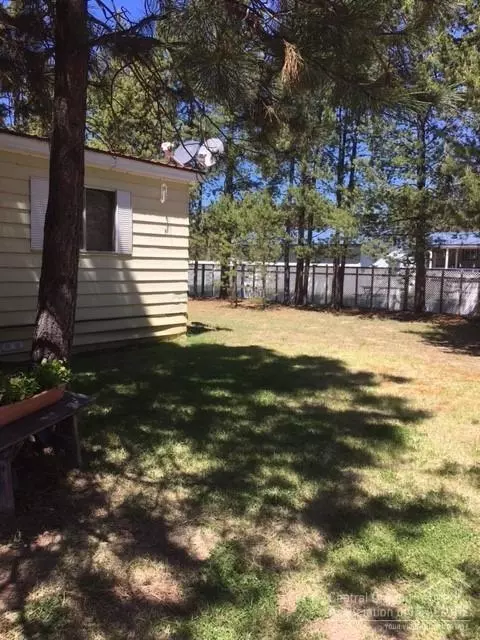 148508 Mabel Dr, La Pine, OR 97739 photo 3