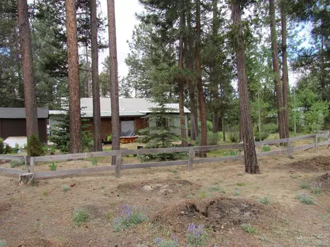 1953 Rector Dr, La Pine, OR 97739 photo 4